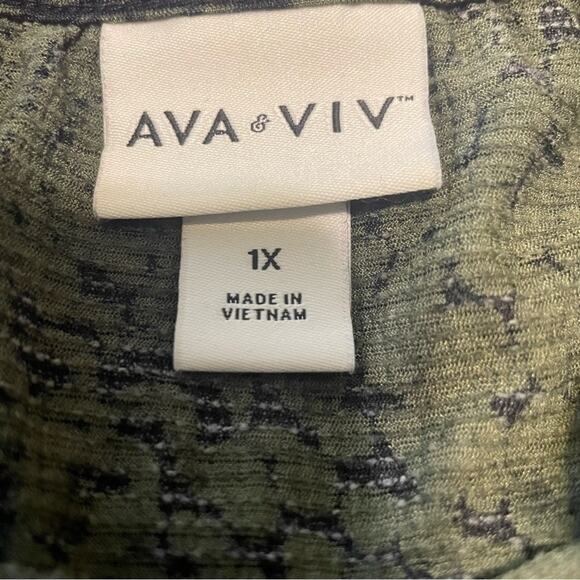 Ava & Viv Green Black Ling Sleeve Top‎ Size 1X - Picture 5 of 7